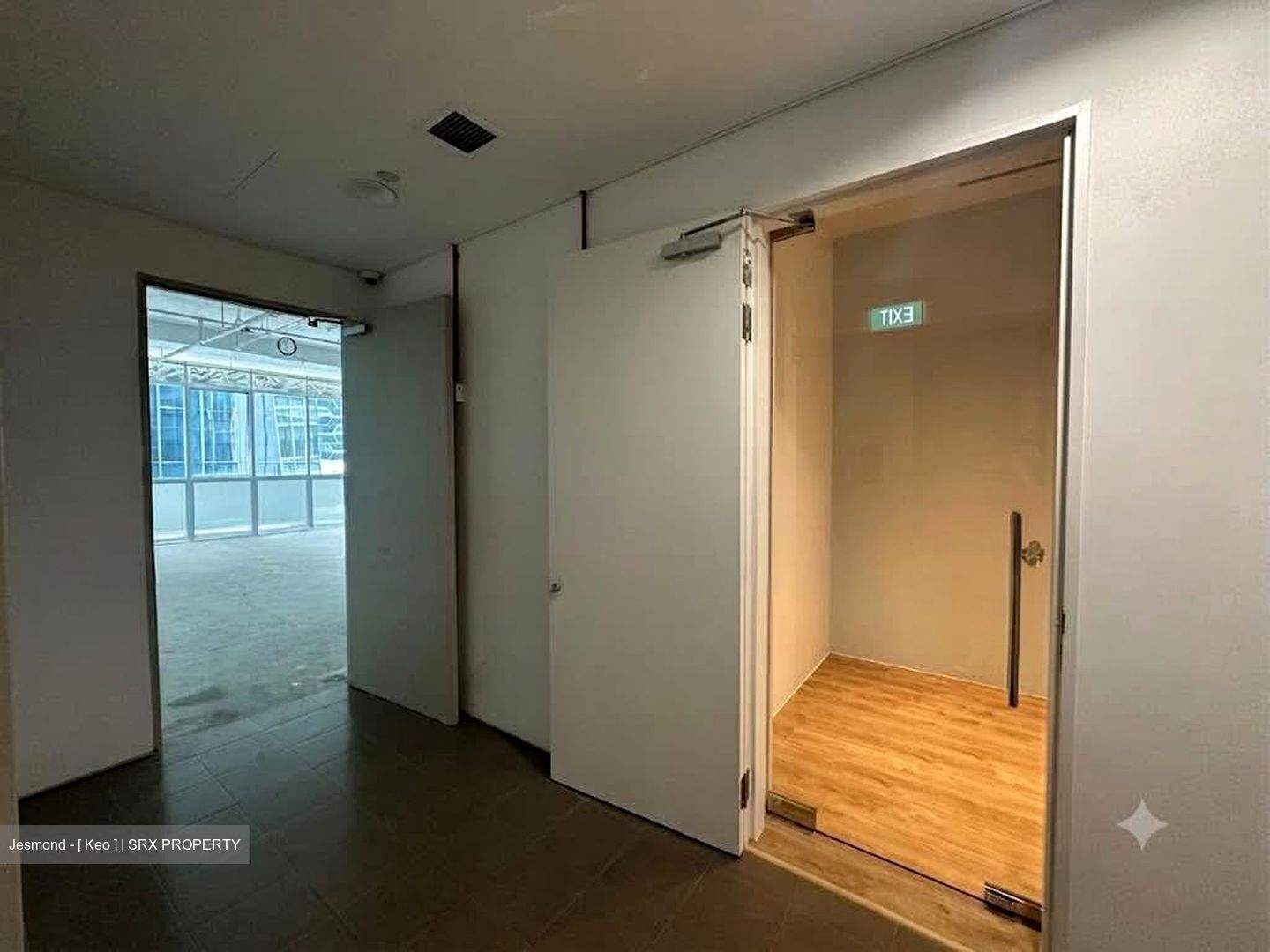 18 ROBINSON (D1), Office #558751741